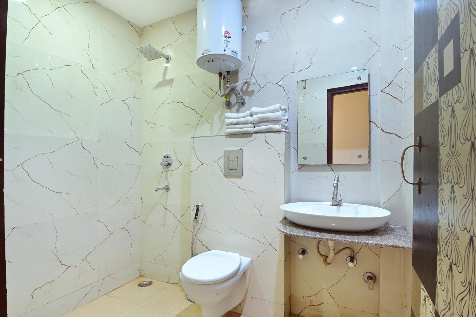 Hotel Glow Inn Paharganj-3 Mins Walk From New Delhi Railway Station Nova Deli Exterior foto